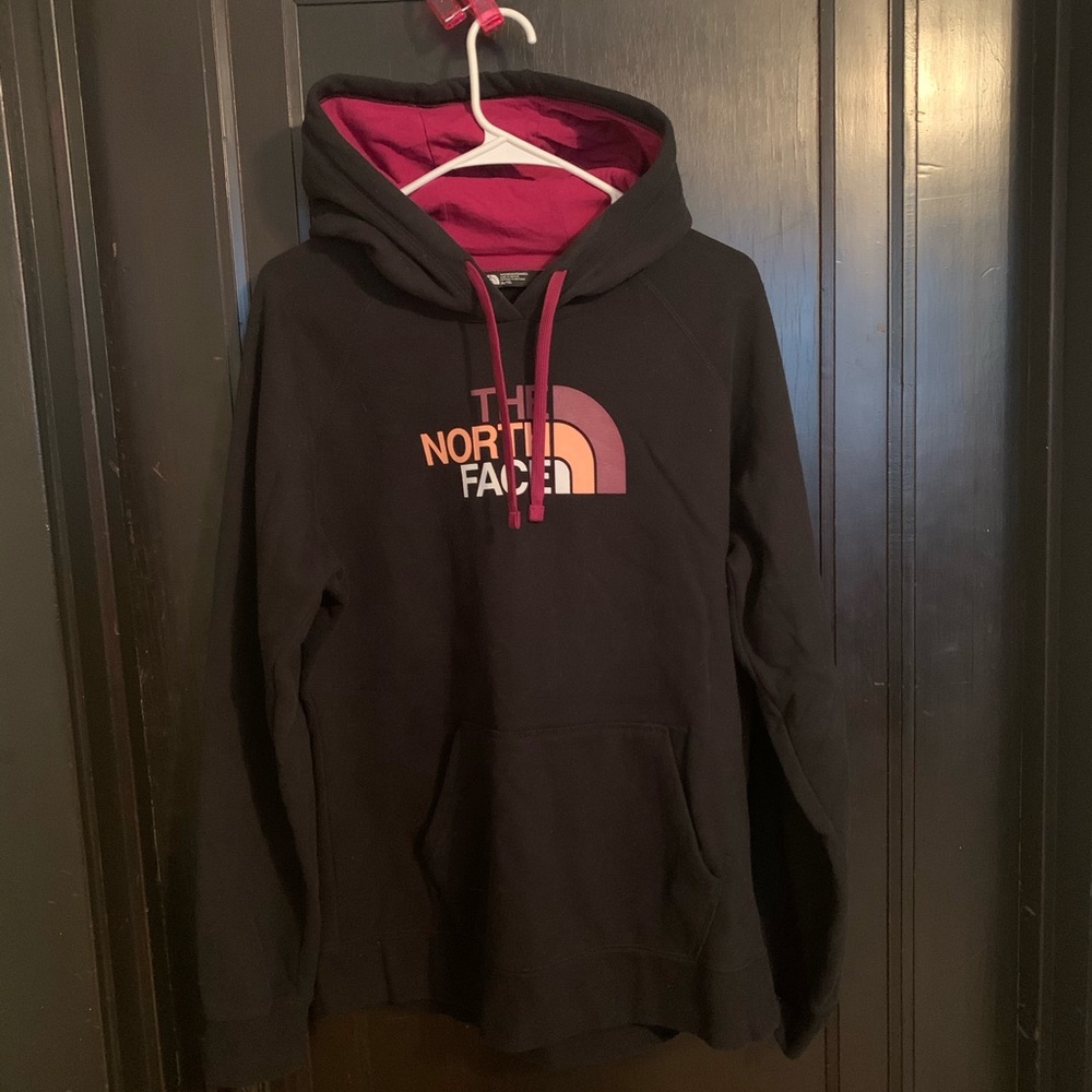 Black North Face Woman Pullover Hoodie